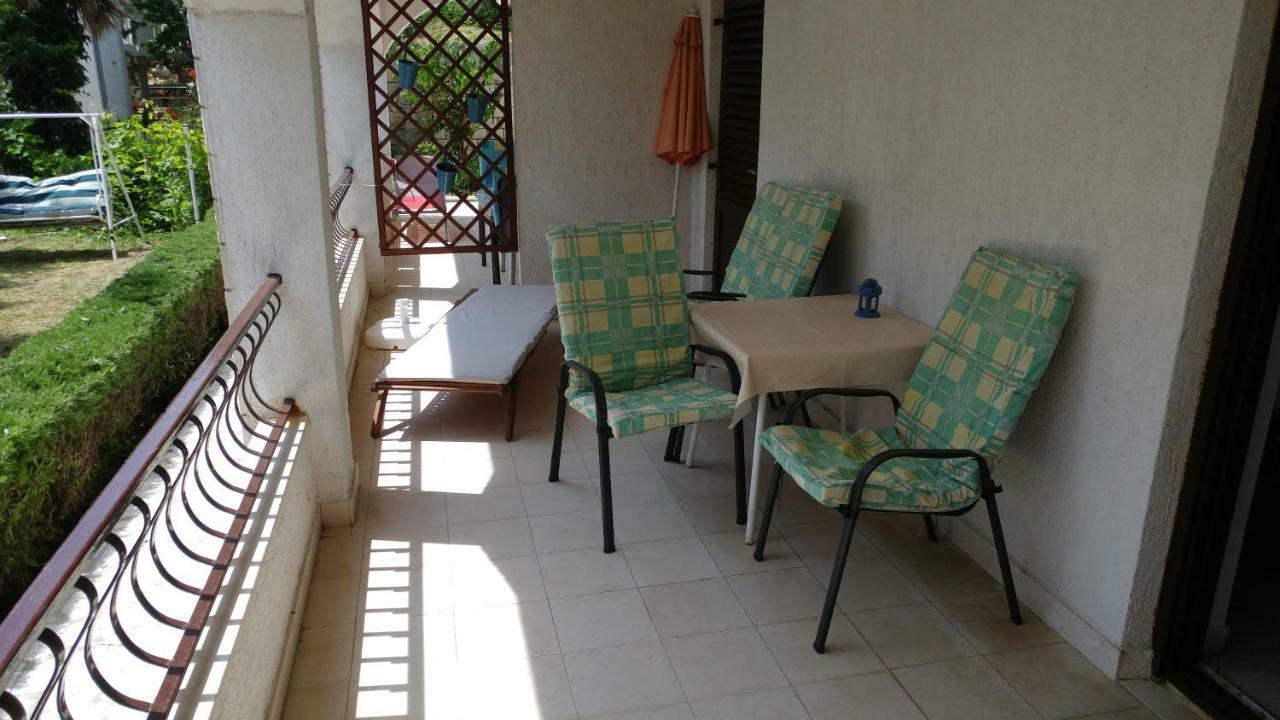 Apartments Dora Banjol Exterior photo